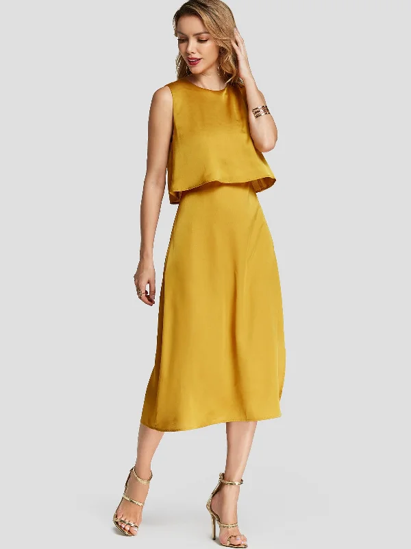 Wholesale Yellow Crew Neck Sleeveless Plain Slit Hem Midi Dresses