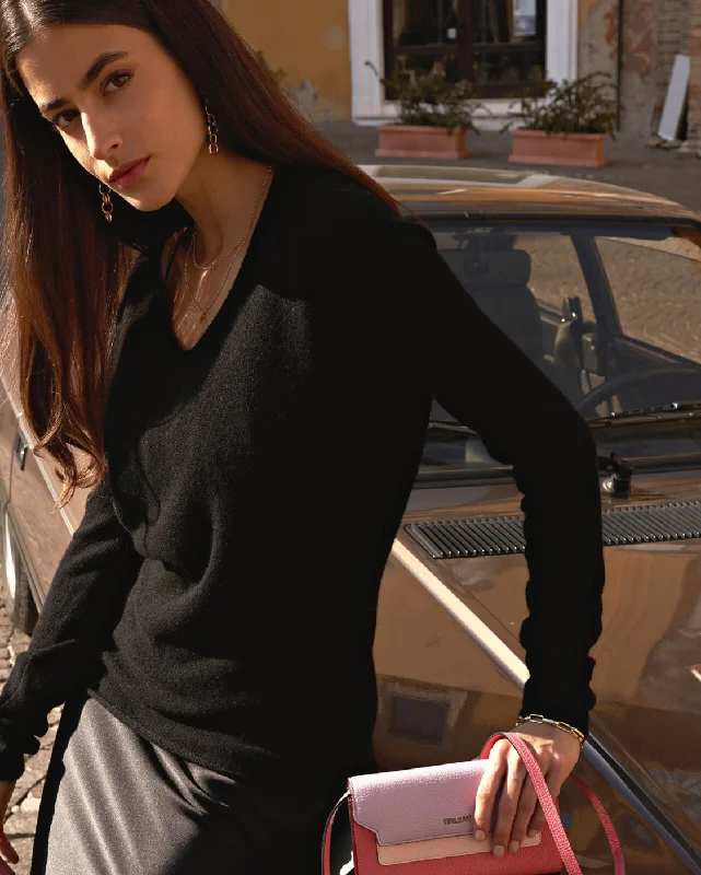 Women's Ultra-Light Cashmere V-Neck Sweater Black by Monticelli Cashmere