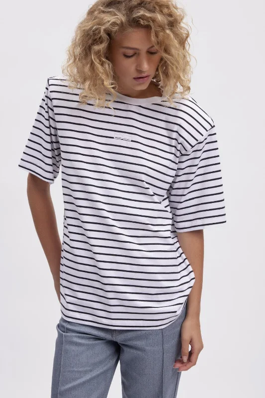 Gestuz - Samurillygz Striped Tee - 106159 White Black Stripe